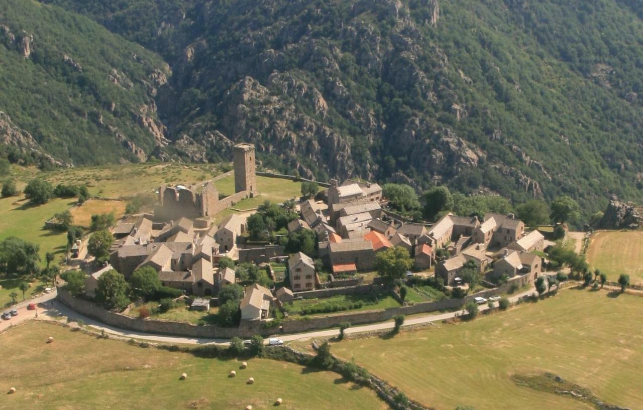 Gite De La Garde Prevencheres エクステリア 写真